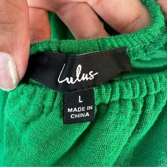 NWT Stunning Season Green Backless Wide Leg Halter
Jumpsuit size:L - Picture 13 of 15